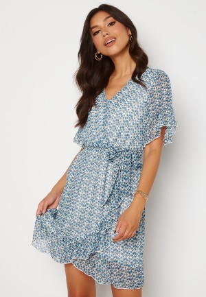 Sisters Point New Greto Dress 116 Cream/Blue XL