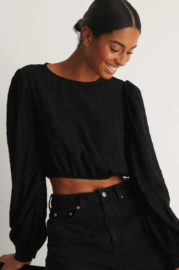 NA-KD Boho Croppad Blus Med Struktur - Black