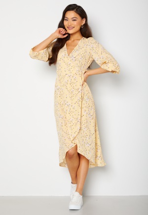 Happy Holly Ria high low dress Light yellow / Patterned 32/34