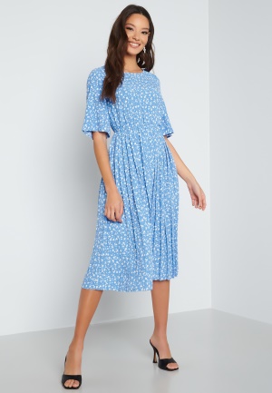 Happy Holly Eloise pleated dress Light blue / Floral 40/42