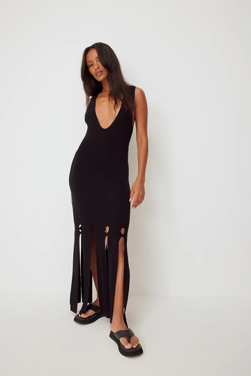 Femmeblk x NA-KD Maxiklänning med detaljer - Black