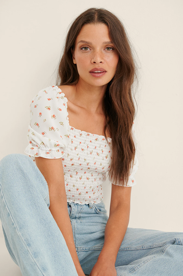 NA-KD Boho Recycled återvunnen croppad topp med smock - Flower