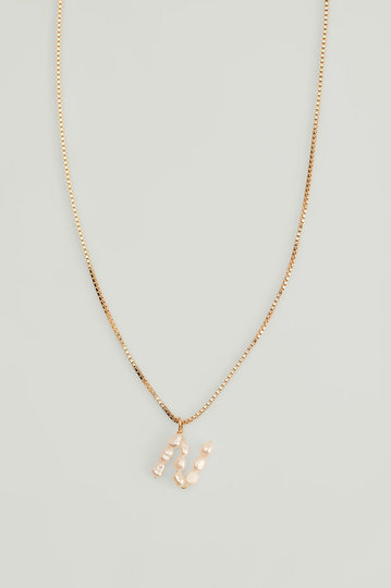 NA-KD Accessories Halsband med pärlbokstav - Gold