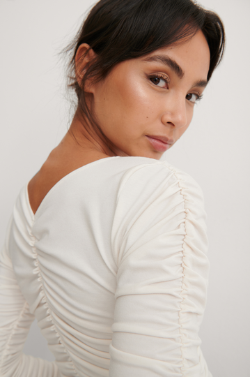 NA-KD Trend Linne Med Volangdetalj - Offwhite
