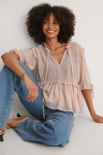 NA-KD Boho Recycled blus med smock och knytdetalj - Pink