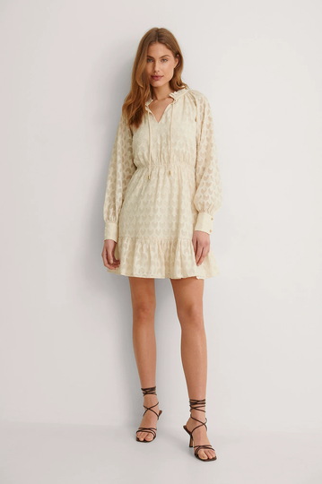 NA-KD Boho Miniklänning Med Ryschkrage - Offwhite