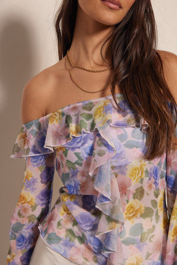 NA-KD Offshoulder meshtopp med volangdetalj - Flower