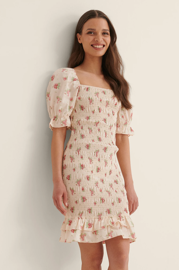NA-KD Boho Ekologisk miniklänning med smockdetalj - Pink