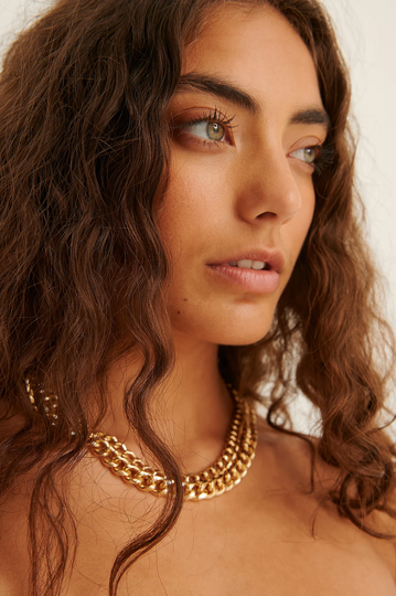 NA-KD Accessories Återvunnet halsband med dubbel pansarkedja - Gold