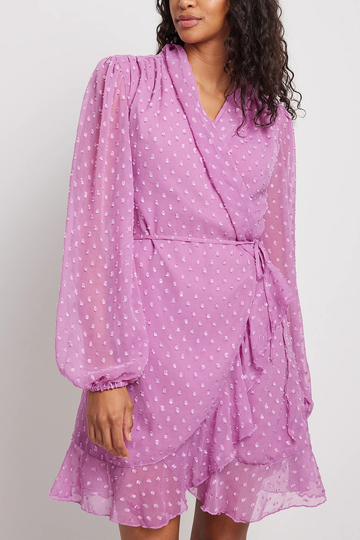NA-KD Boho Dobby miniklänning med omslag - Purple