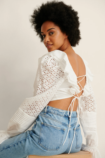 NA-KD Boho Blus Med Volang Och Anglaisärm - White