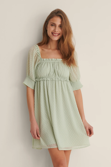 NA-KD Boho Miniklänning Med En Kort Ärm Och Ett Böljande Material - Green