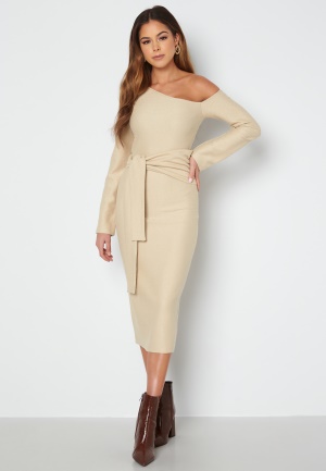 BUBBLEROOM Odette knitted peaky shoulder dress Beige S